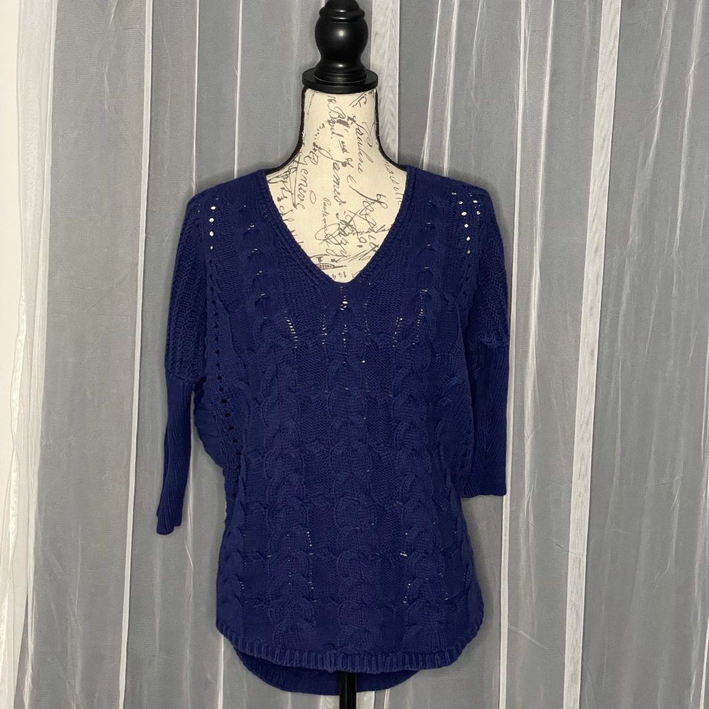 Express Women’s blue chunky cable sweater 3/4 sleeve